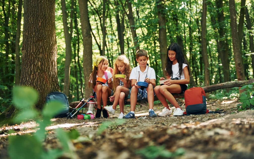 Cómo aprovechar al máximo la experiencia del campamento de verano: estrategias prácticas para padres y niños